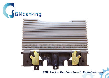 4450575276 Plastic NCR Replacement Parts ATM قطعات 445-0588173 انواع کاست درب باریک